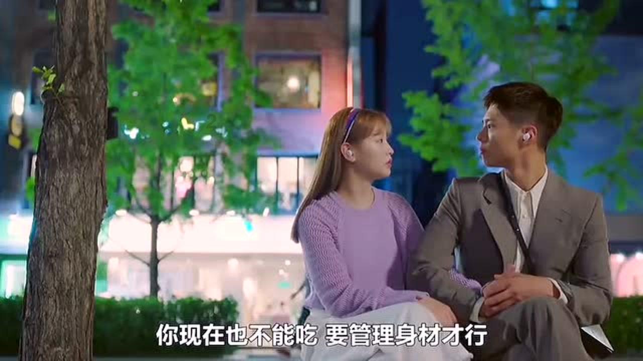 闪亮派对上的女孩
