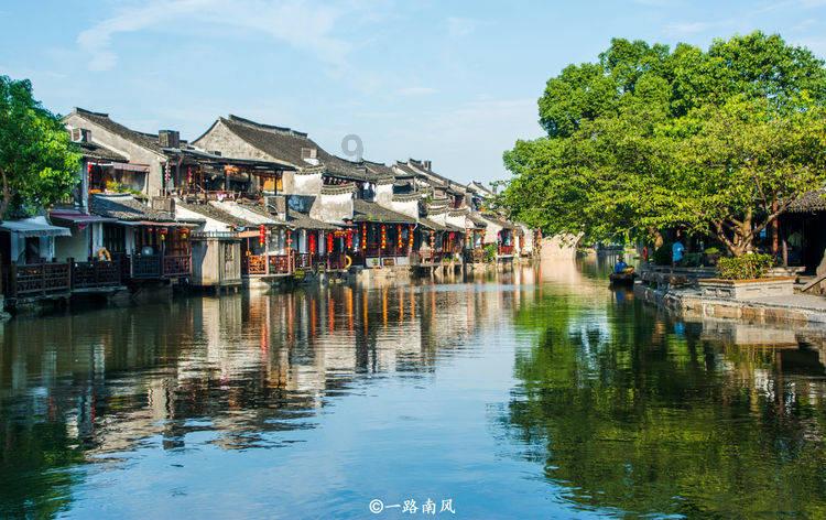 学弟知道我有男朋友，为什么还天天找我聊天？